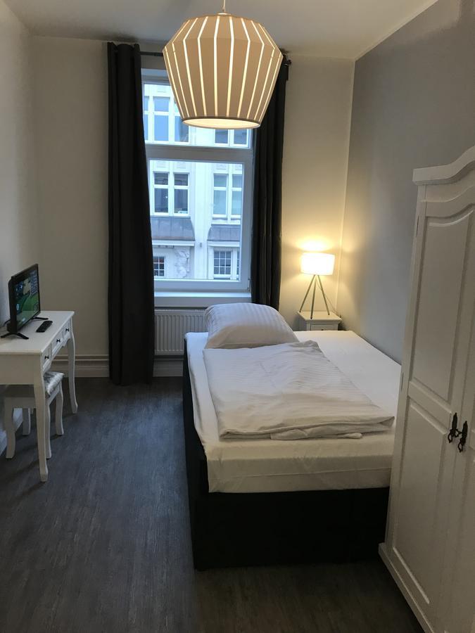 Hotel Fame Am Hauptbahnhof Hamburg Luaran gambar
